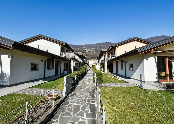 Endine Pool By Interhome Spinone Al Lago